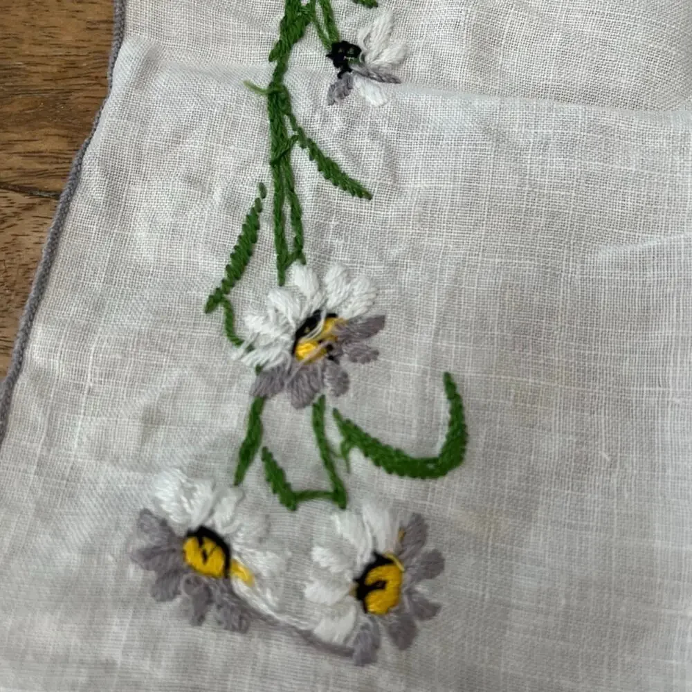 White Wildflower Embroidered Linen Napkins Set of 4 Gray Edge Detail